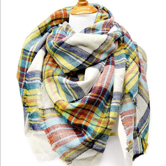 NWT Steve Madden Multicolor Plaid Blanket Scarf - Picture 4 of 8